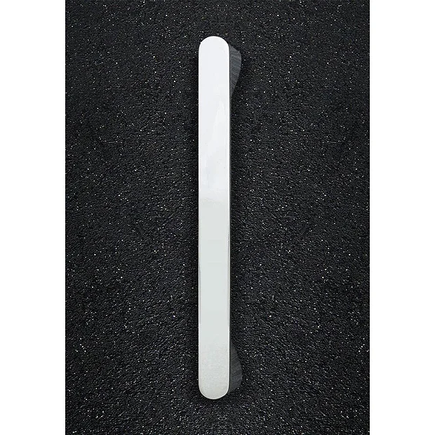 1 X Hudson Reed Rounded Chrome Furniture Handle (215 X 30mm) 1 1 X Hudson Reed Rounded Chrome Furniture Handle (215 X 30mm)